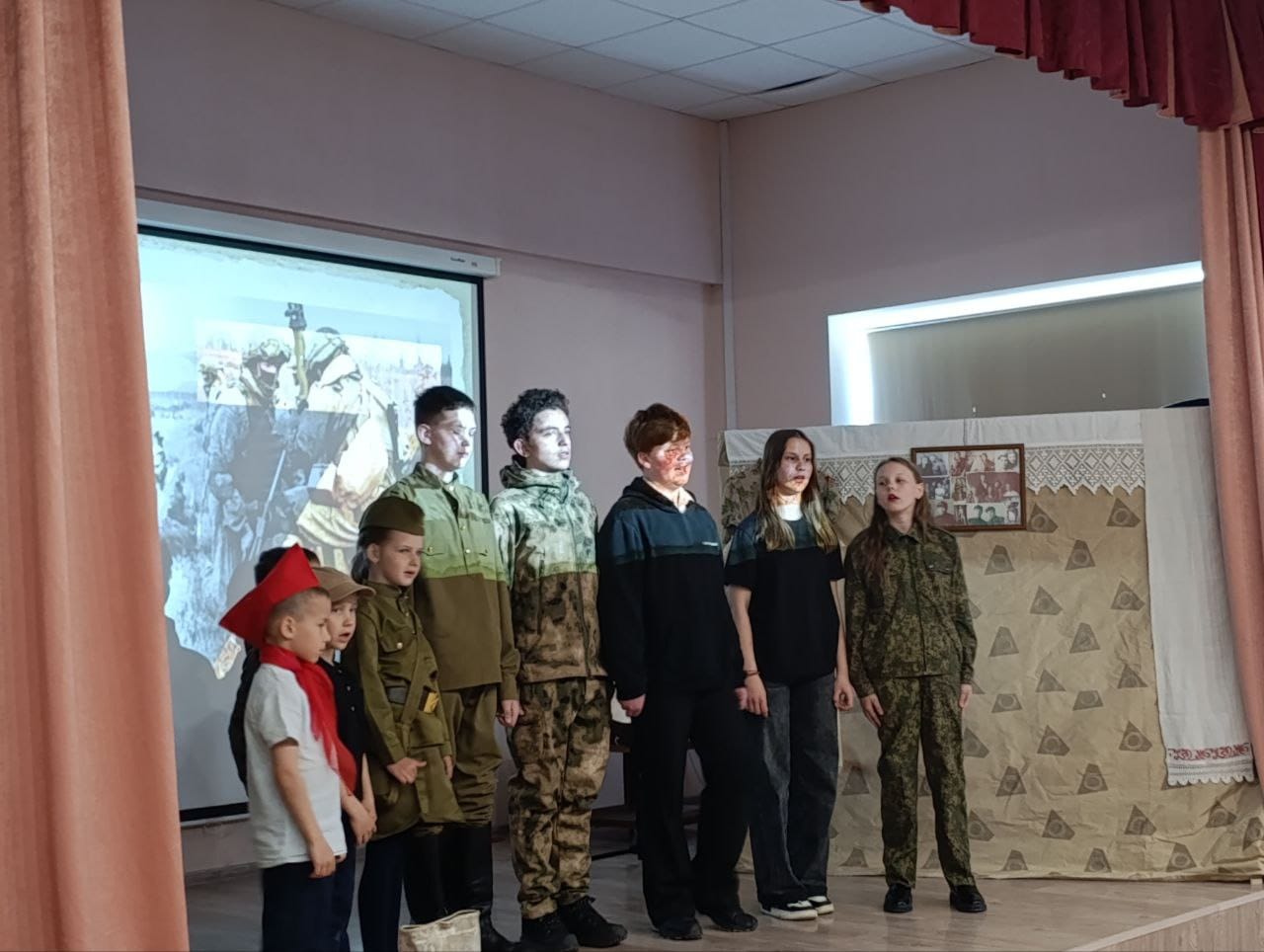 Спектакль Что мы знаем о войне...